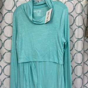 Latched Mama Petal Front Nursing Pullover